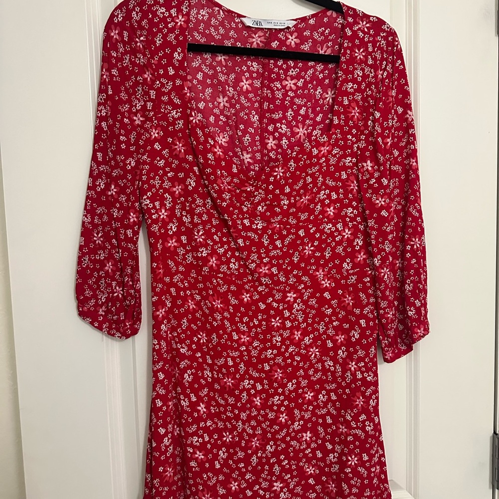 Zara Red and White Floral Blouse